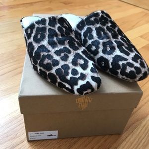 EUC Leopard Charlotte Stone Drea, Size 8